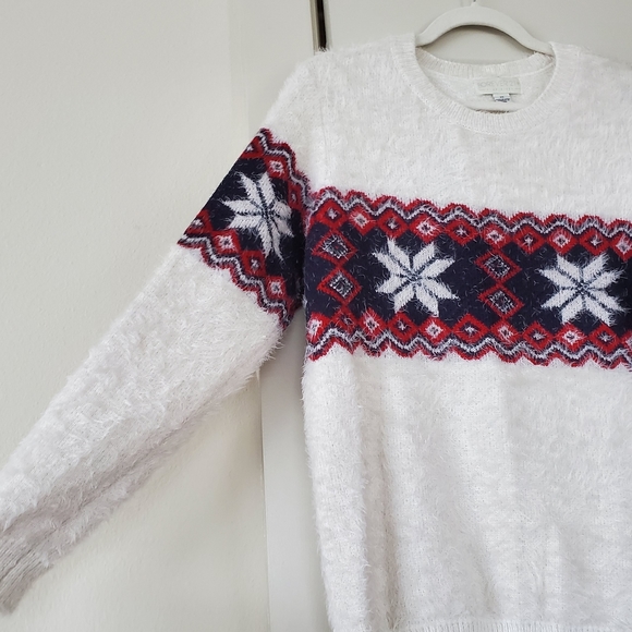 Forever 21 Holiday Sweater - Picture 4 of 4